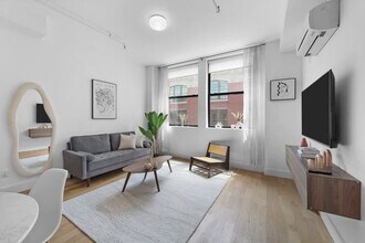 517 W 45th St in New York, NY - Building Photo - Building Photo