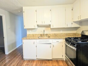 328 S Alcott St, Unit 328 in Denver, CO - Building Photo - Building Photo