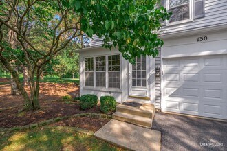 130 Park Ridge Ct in Aurora, IL - Building Photo - Building Photo
