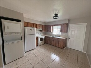 3018 Spinks Rd in Sebring, FL - Building Photo - Building Photo