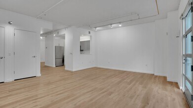 301 Bryant St in San Francisco, CA - Building Photo - Building Photo