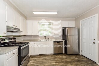 520 Greensprings Dr in Columbia, SC - Building Photo - Building Photo