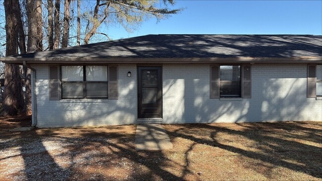 507 E McLean St in Manchester, TN - Building Photo - Building Photo