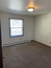 2315 E Peter St in Appleton, WI - Foto de edificio - Building Photo