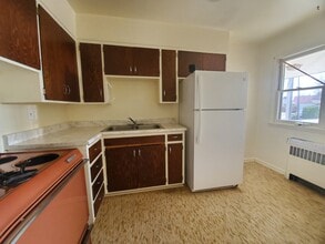 1559 Burton Ave in Burley, ID - Building Photo - Building Photo