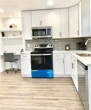 2425 Jennings Ave in Dallas, TX - Building Photo - Building Photo