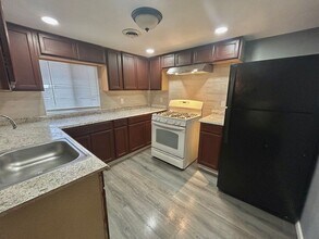 553 Mumford St in Schenectady, NY - Building Photo - Building Photo