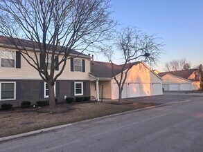 652 Mallard Ct in Bartlett, IL - Foto de edificio - Building Photo