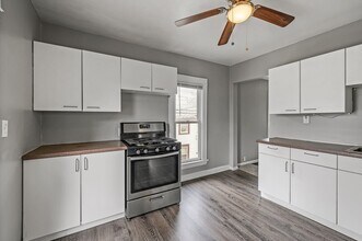 918-18 1/2 18 1/2 Ave NE in Minneapolis, MN - Building Photo - Building Photo