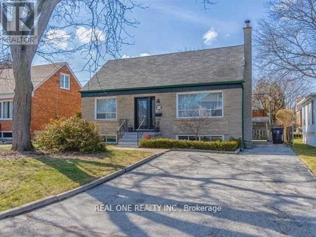 property at 34 Vassar Dr
