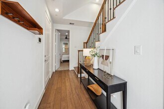 2222 Lou Ellen Ln in Houston, TX - Building Photo - Building Photo