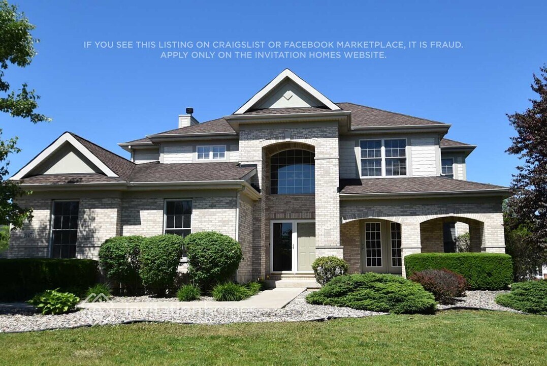 21453 English Dr in Frankfort, IL - Building Photo