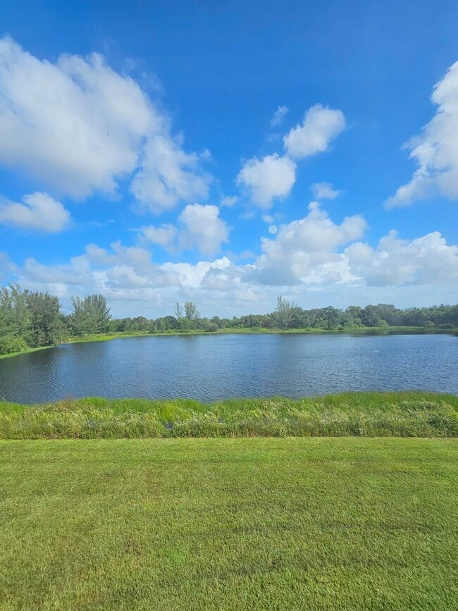 property at 1157 Golden Lakes Blvd
