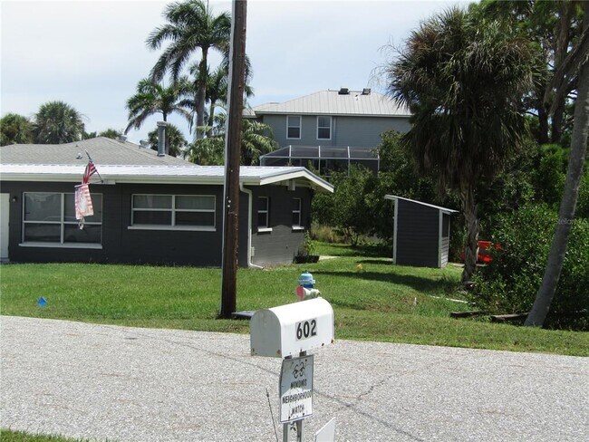 603 Roberts Bay Dr in Nokomis, FL - Building Photo - Building Photo