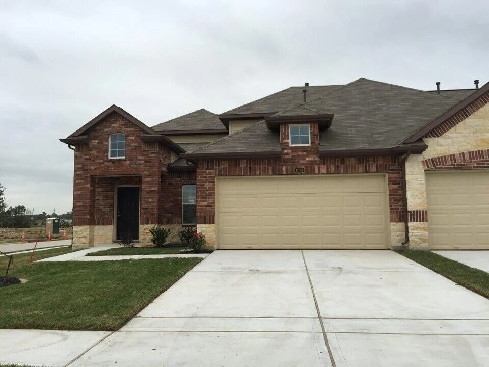 12362 Maura Lane in Houston, TX - Building Photo