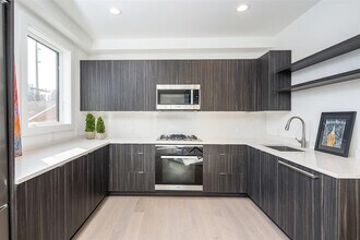 110 Brunswick St in Jersey City, NJ - Building Photo - Building Photo