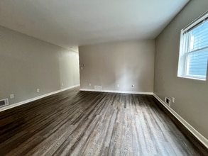 1204 Outlook St in Natrona Heights, PA - Building Photo - Building Photo