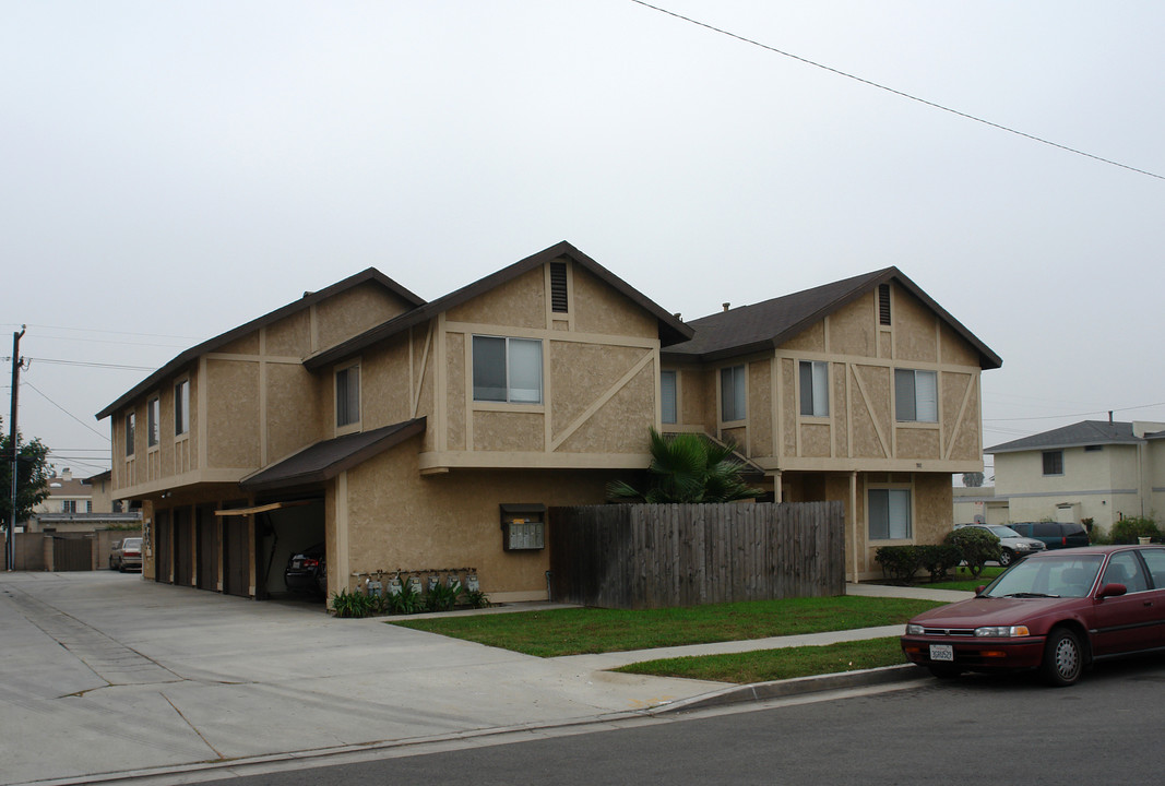 7862 15th St in Westminster, CA - Building Photo