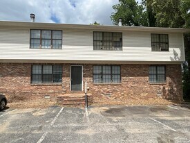 263 Tinker Hill Cv, Unit C in Jackson, TN - Building Photo