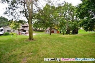 13987 79th Ave N in Osseo, MN - Building Photo - Building Photo