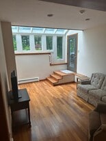 22 Crestwood Rd in North Reading, MA - Building Photo