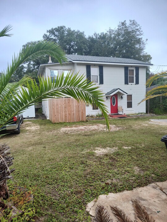 3302 E Mallory St in Pensacola, FL - Building Photo