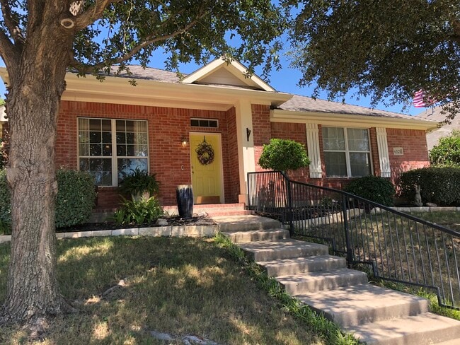 property at 6321 Pinehurst Dr