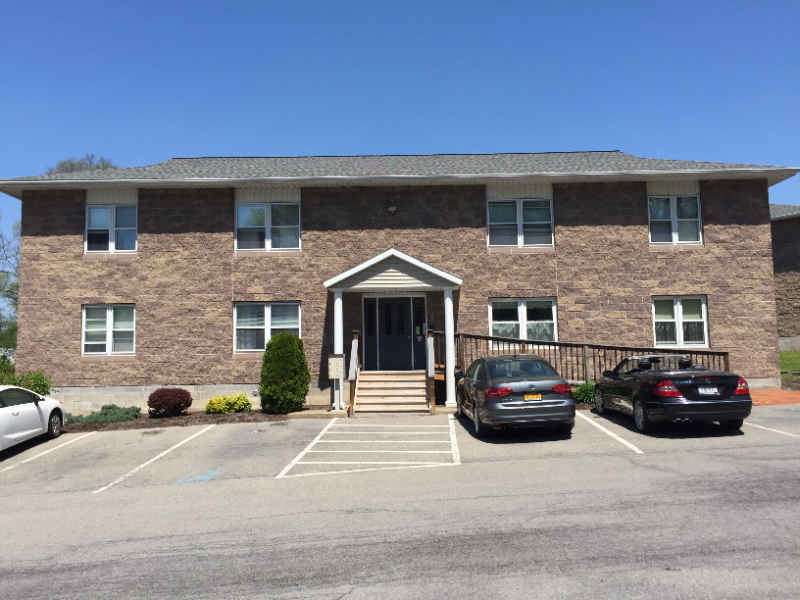 1949 Western Ave in Albany, NY - Foto de edificio