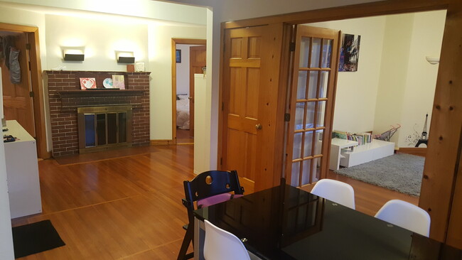 36 Alton Pl in Brookline, MA - Building Photo - Building Photo