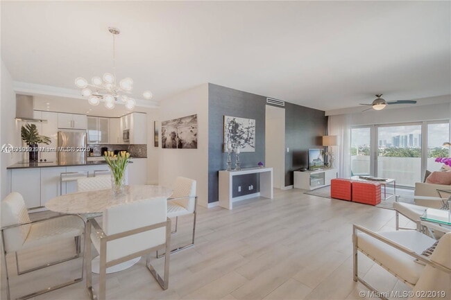 3 Island Ave in Miami Beach, FL - Building Photo - Building Photo