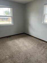 1728 S Blue Spruce Rd in Warsaw, IN - Building Photo - Building Photo