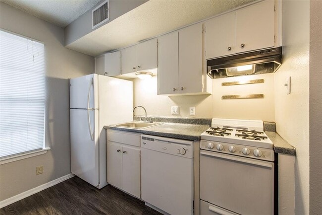 property at 3101 Tom Green St