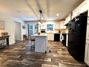 30 Evergreen in Hopkinton, NH - Building Photo - Building Photo