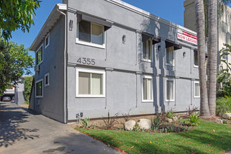 4347-4355 Mammoth Ave in Sherman Oaks, CA - Building Photo - Building Photo