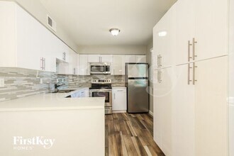 1812 W Morten Ave in Phoenix, AZ - Building Photo - Building Photo