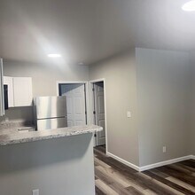 716 Tall Oaks Dr, Unit Apt 110 in St. Clair, MO - Foto de edificio - Building Photo