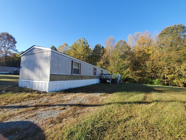 3135 Calloway Dr in Mebane, NC - Building Photo - Building Photo