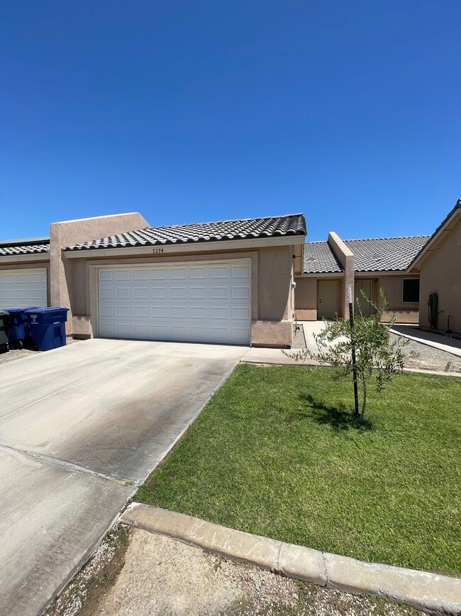 property at 7274 E 39th Pl