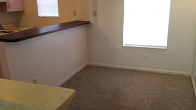 4333 Oak St, Unit Single unit in Kansas City, MO - Building Photo - Building Photo