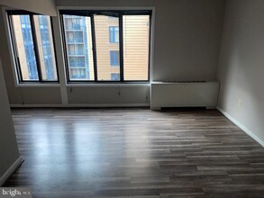 1440 N St NW, #1002-Unit -1002 in Washington, DC - Building Photo - Building Photo