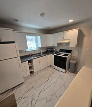 23 Valkyr Rd, Unit top floor in Rocky Point, NY - Foto de edificio - Building Photo