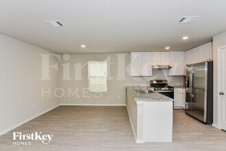 6457 Cotton Ridge in San Antonio, TX - Foto de edificio - Building Photo