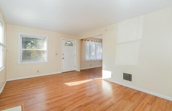 1604 Carlisle Rd in Camp Hill, PA - Building Photo - Building Photo