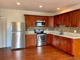 99-50 Nalopaka Pl in Aiea, HI - Building Photo