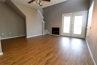 9835 Walnut St, Unit R207 in Dallas, TX - Building Photo - Building Photo
