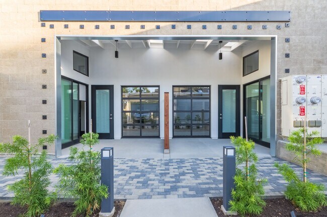 2471-2473 Broadway in San Diego, CA - Building Photo - Building Photo