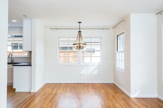 6460 Glenroy St in San Diego, CA - Building Photo - Building Photo