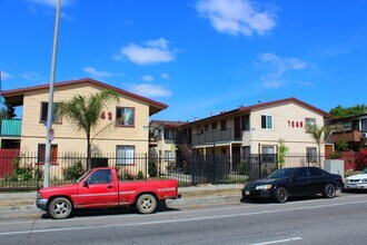 7243 Vineland in Sun Valley, CA - Building Photo - Building Photo