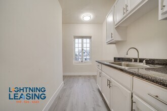 401/3-1515 Wilton Pl in Los Angeles, CA - Building Photo - Building Photo