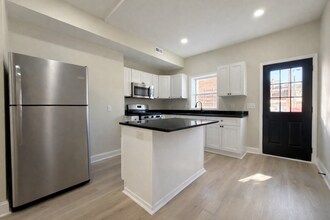 29 N Ellwood Ave in Baltimore, MD - Building Photo - Building Photo